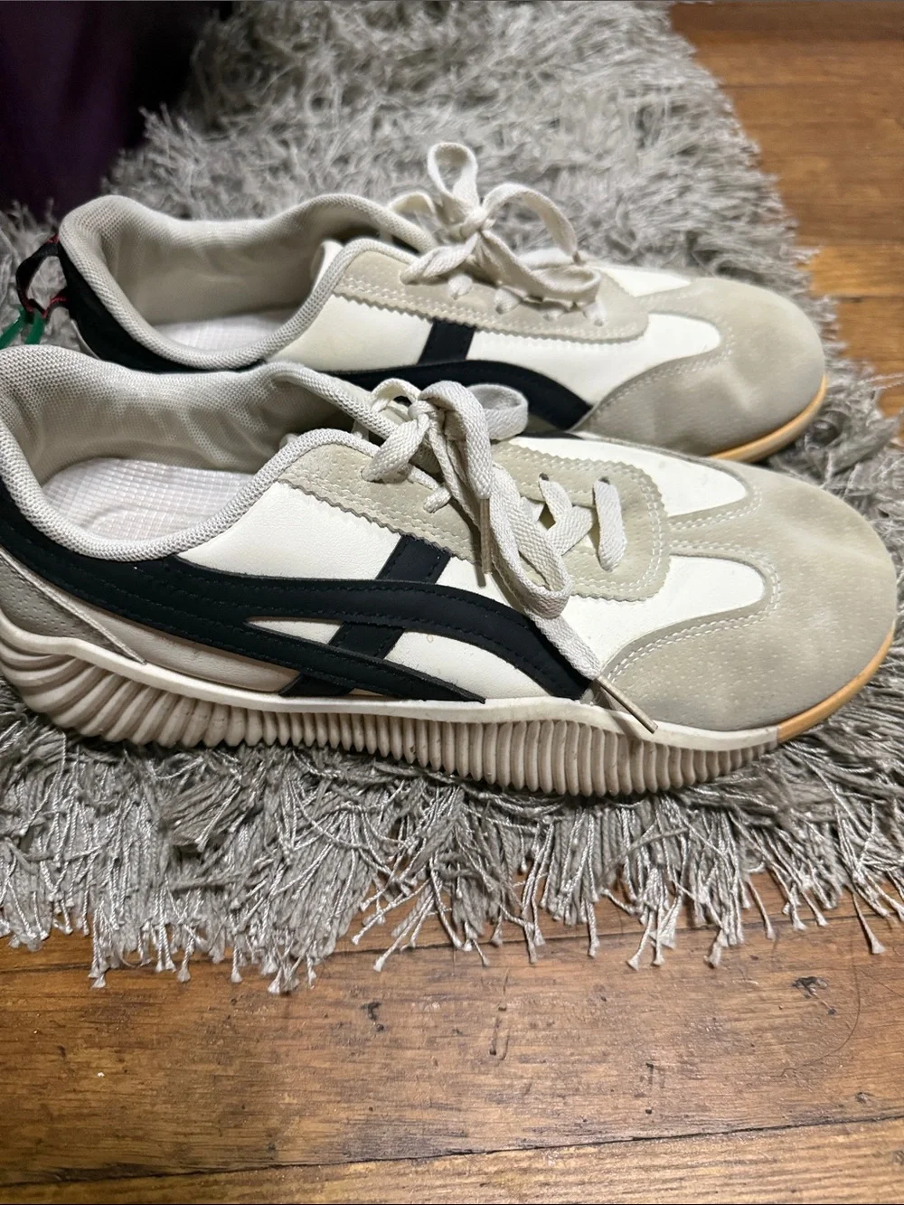 De Florance Cloudea Sneaker Size 9.5